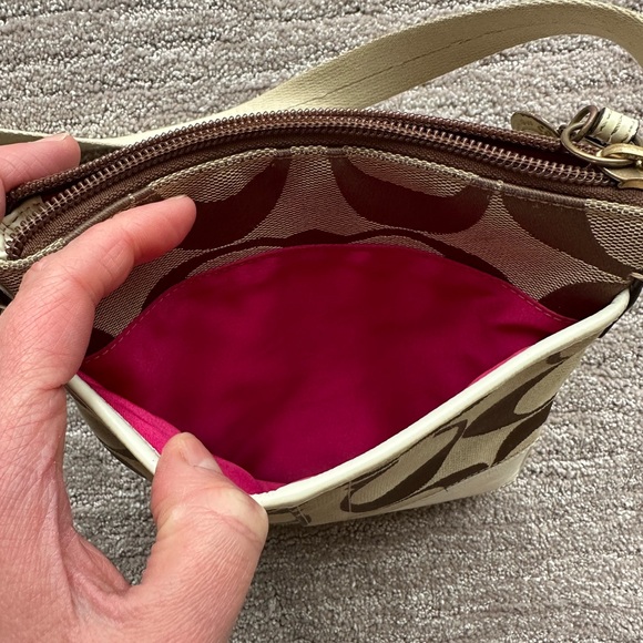 Coach Crossbody - Picture 5 of 10